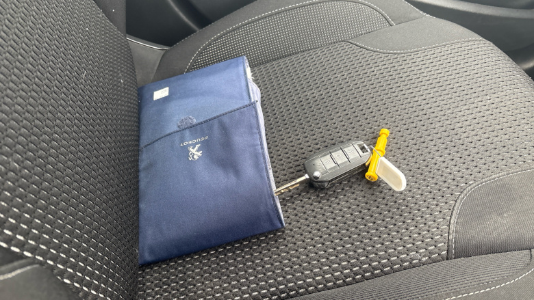 Peugeot 208 1.2 PureTech 82 Allure 5dr Petrol Hatchback